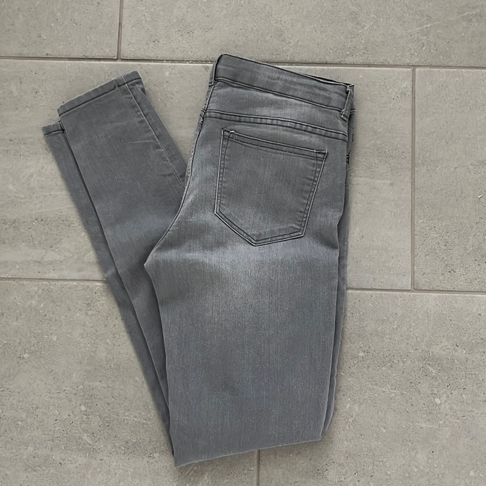 H&M gray skinny jeans